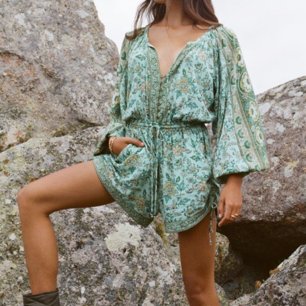 Reserved for trade. Worn once! SPELL Folksong romper -L